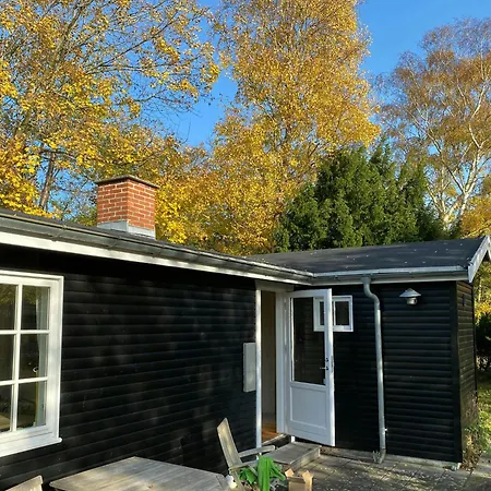 Cozy In Rageleje Close To The Water * Vejby